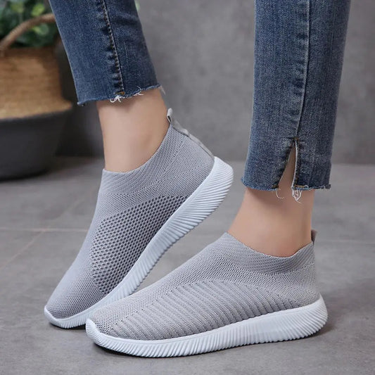 Women Flat Casual Shoes Slip On Vulcanized Ladies Chaussures Solid Walking Basket Sneakers Mesh Soft Lightweight Female Shoes