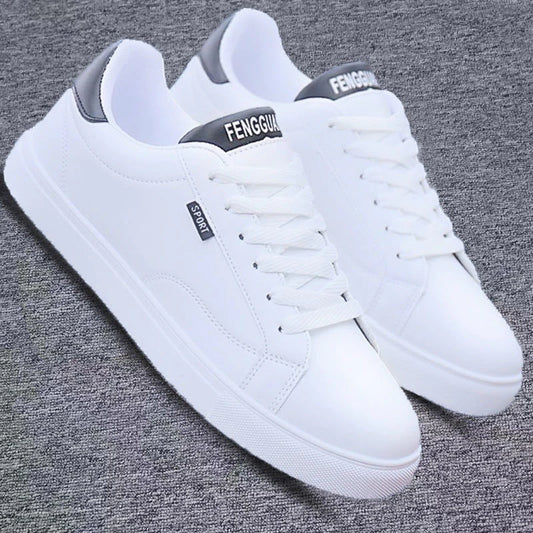 Men's White Fashion Board Sneakers New Summer Shoes Zapatillas Hombre Chaussure Homme