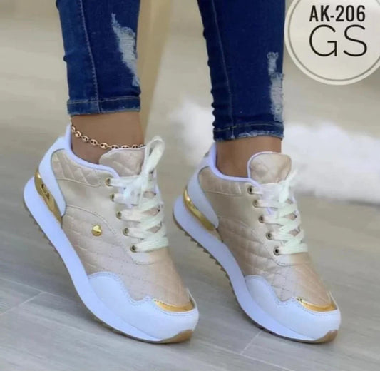 Large size sneakers with grid lace-up and thick bottom