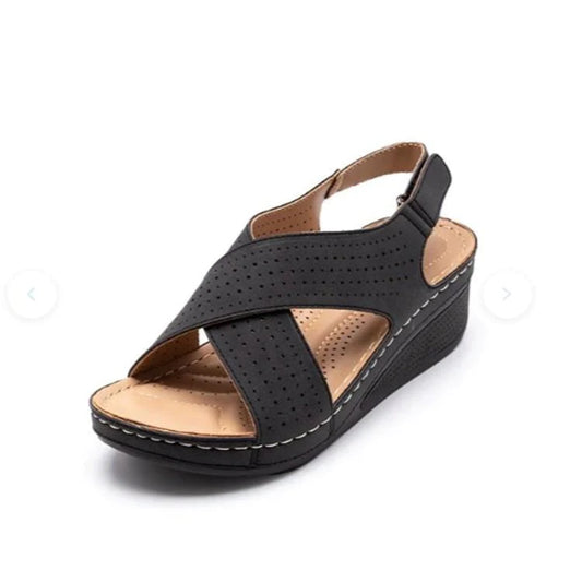 Modne sandały damskie Summer Nowe kliny w stylu retro na rzepy kobiety swobodne sandały na zewnątrz plażę wygodne buty na otwartym palcach