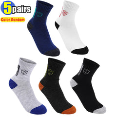 5 Paar atmungsaktive geometrische gedruckte mittlere Sporte Socken