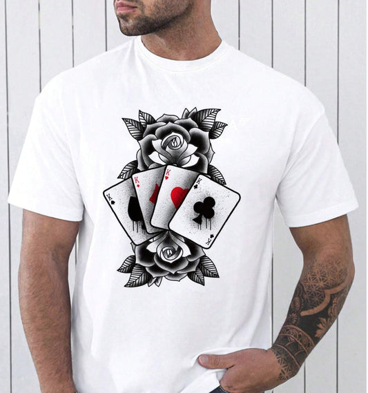 M.o.i Männer spielen Kartendruck -T -Shirt