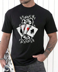 M.o.i Männer spielen Kartendruck -T -Shirt