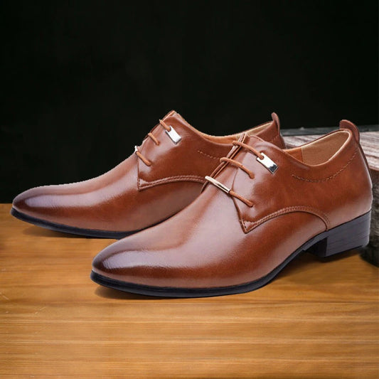 Zapatos masculinos estilo clásico estilo clásico británico retro punteado cordero