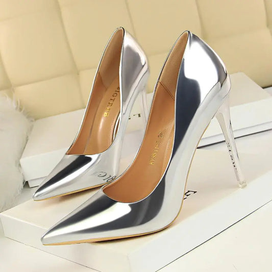 Tacón de metal de moda Bombas de punta superior puntiaguda con tacones altos tacones de mujer zapatos para mujeres