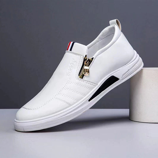 2024 Fashion Business Men's Casual Chaussures Chaussures pour hommes britanniques Tenche à la tendance en cuir souple en cuir soft