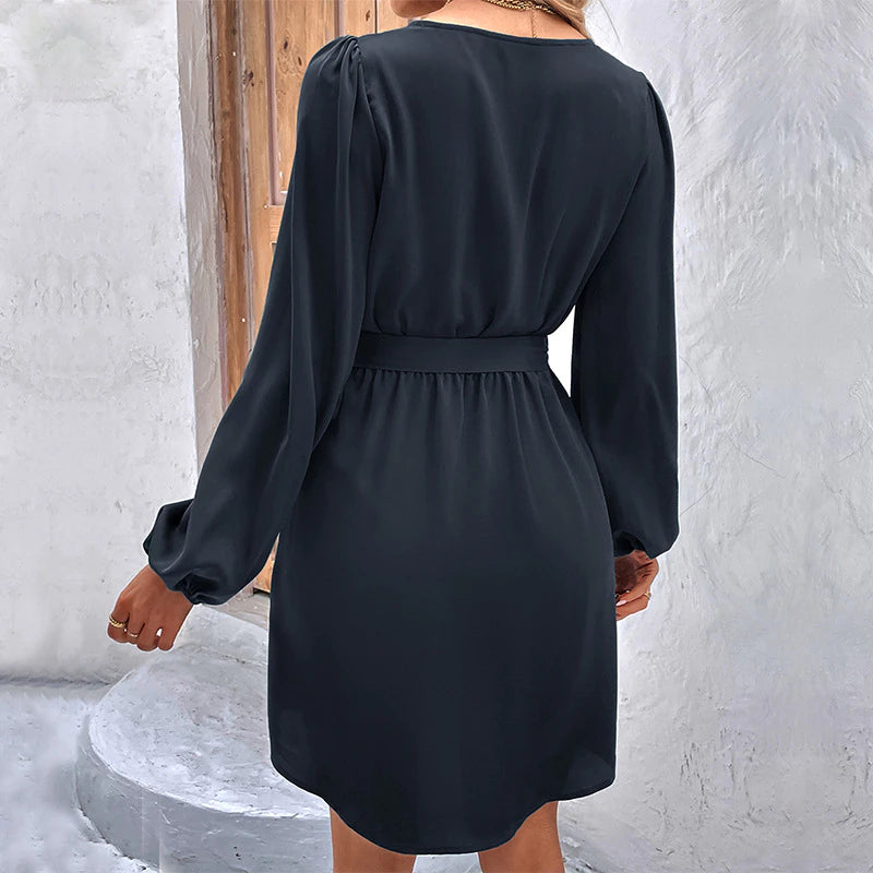 Solid color v-neck long-sleeved Dress