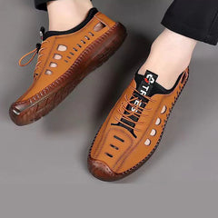 Chaussures en cuir respirant creux Les étriers bas pour hommes ont un pied de secours décontracté Chaussures avec des chaussures de haricots à fond doux